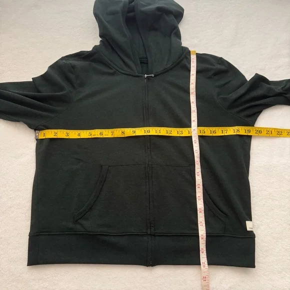 Vuori Dark Green Hoodie - Picture 10 of 10